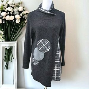 Lily London Super Warm & Cozy Cowl Neck Dress with Abstract Plaid Accents Sz M
